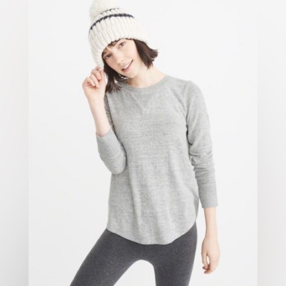 Abercrombie & Fitch Curved Hem Cozy Long-Sleeve Pullover
